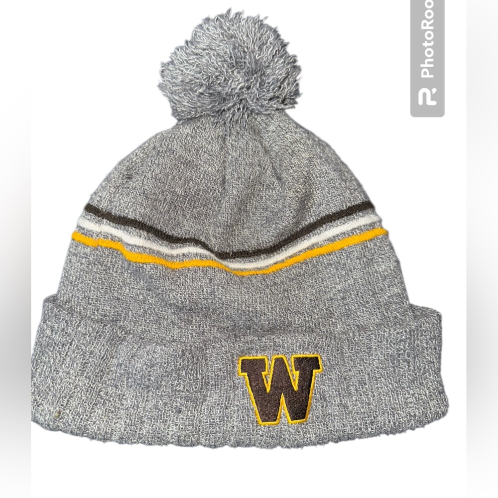 Vintage Wyoming Cowboys Pom Beanie Hat Gray NCAA Winter Cap